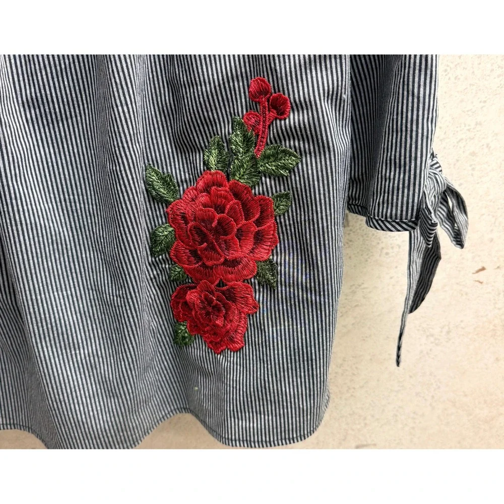 Gypsies & Moondust Large Black Pinstripe Floral Rose Girly Boho Light Top